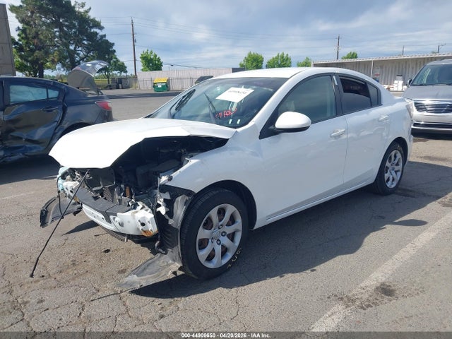 Продажа на аукционе авто 2012 Mazda Mazda3 I Sport, vin: JM1BL1UG0C1548639, номер лота: 44908650