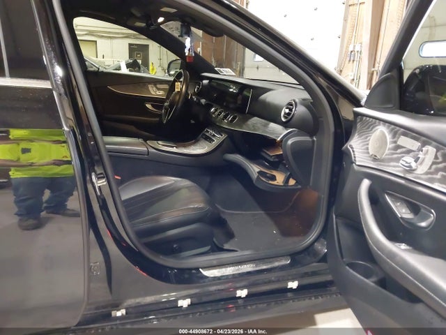 Продажа на аукционе авто 2021 Mercedes-benz E 350 4matic, vin: W1KZF8EB8MA936226, номер лота: 44908672