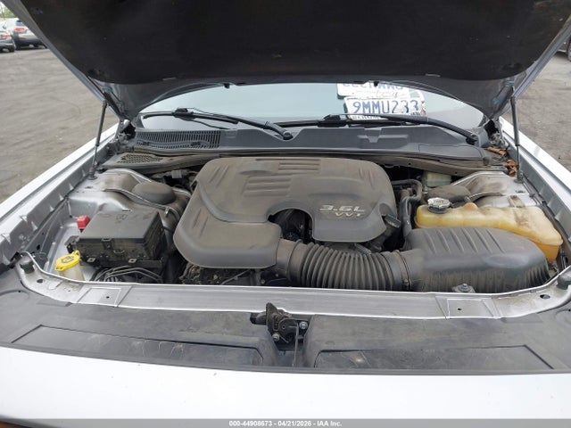 Dodge Challenger Sxt Plus 2015 2C3CDZBG9FH757679 Image 10