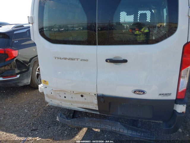 2019 Ford Transit-250 მანქანა იყიდება აუქციონზე, vin: 1FTYR1YM6KKA55677, აუქციონის ნომერი: 44908682