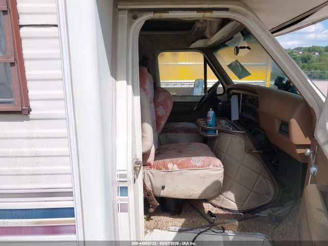 Продажа на аукционе авто 1988 Ford Econoline E350 Cutaway Van, vin: 1FDKE30G4JHB27700, номер лота: 44908723