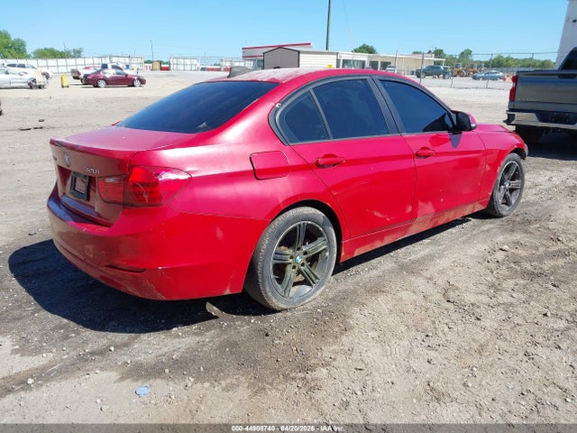 2015 Bmw 320i Xdrive მანქანა იყიდება აუქციონზე, vin: WBA3C3G55FNS73872, აუქციონის ნომერი: 44908740