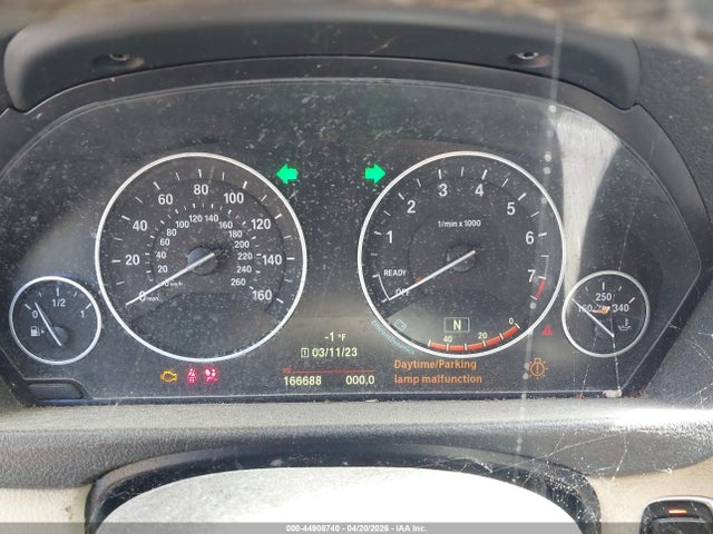 2015 Bmw 320i Xdrive მანქანა იყიდება აუქციონზე, vin: WBA3C3G55FNS73872, აუქციონის ნომერი: 44908740