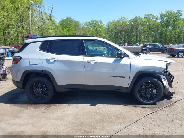 2026 Jeep Compass Latitude Altitude მანქანა იყიდება აუქციონზე, vin: 3C4NJDBN5TT169649, აუქციონის ნომერი: 44908746