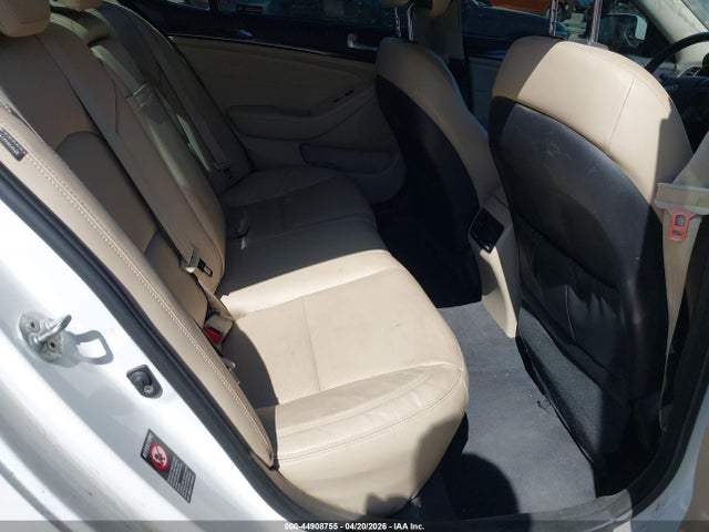 2015 Kia Cadenza Premium მანქანა იყიდება აუქციონზე, vin: KNALN4D73F5184887, აუქციონის ნომერი: 44908755