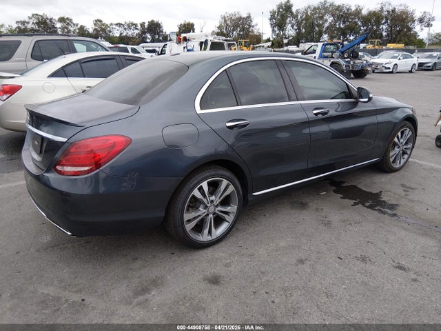 Продаж на аукціоні авто 2015 Mercedes-benz C 300 Luxury/sport, vin: 55SWF4JB9FU095876, номер лоту: 44908758