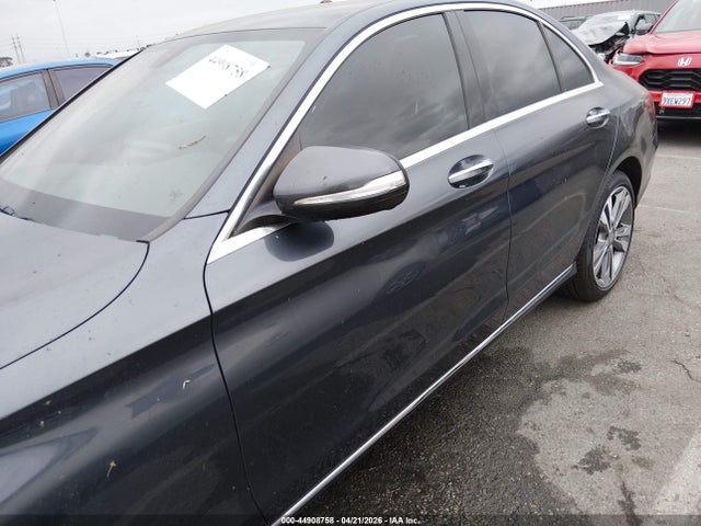 Продаж на аукціоні авто 2015 Mercedes-benz C 300 Luxury/sport, vin: 55SWF4JB9FU095876, номер лоту: 44908758