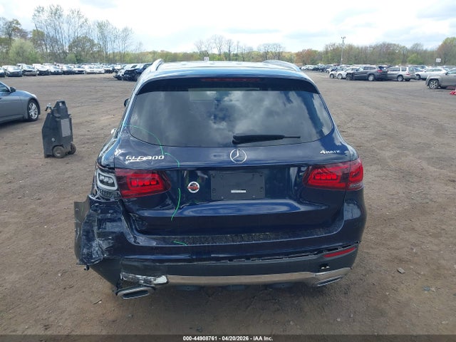 44908761 :رقم المزاد ، W1N0G8EB9MF916272 vin ، 2021 Mercedes-benz Glc 300 4matic Suv مزاد بيع