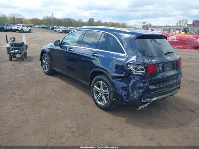 44908761 :رقم المزاد ، W1N0G8EB9MF916272 vin ، 2021 Mercedes-benz Glc 300 4matic Suv مزاد بيع