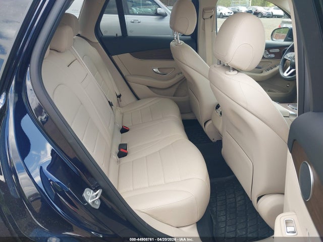 44908761 :رقم المزاد ، W1N0G8EB9MF916272 vin ، 2021 Mercedes-benz Glc 300 4matic Suv مزاد بيع