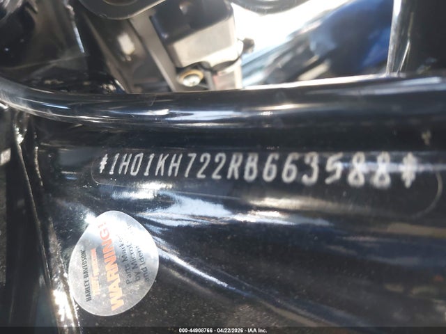 1HD1KH722RB663588 Harley-Davidson FLTRX