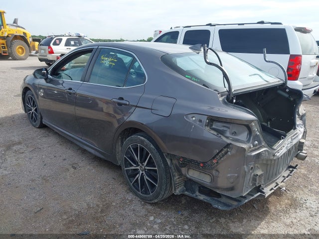 Продажа на аукционе авто 2022 Toyota Camry Se, vin: 4T1G11AK1NU684439, номер лота: 44908789