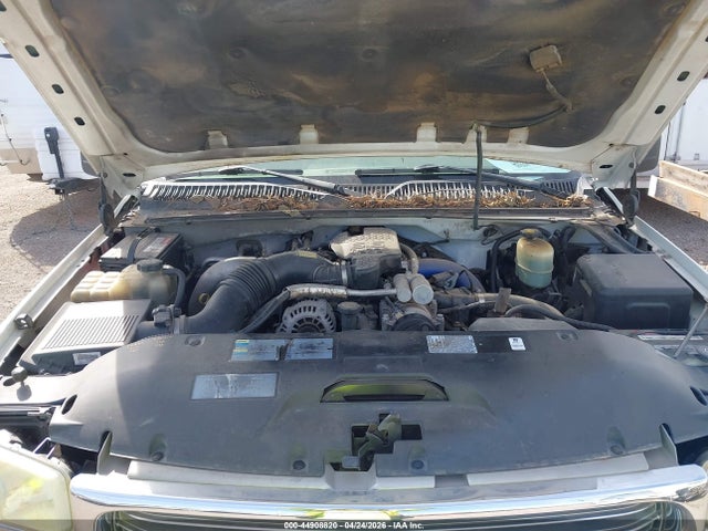 44908820 :رقم المزاد ، 1GTJK331X2F183718 vin ، 2002 Gmc Sierra 3500 Sle مزاد بيع