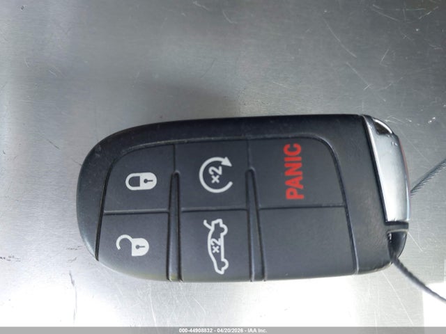 Продажа на аукционе авто 2016 Chrysler 300 Limited, vin: 2C3CCAAG0GH207035, номер лота: 44908832