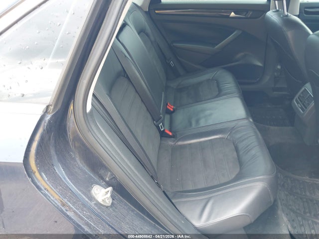 Продажа на аукционе авто 2015 Volkswagen Passat 2.0l Tdi Sel Premium, vin: 1VWCV7A37FC029581, номер лота: 44908842