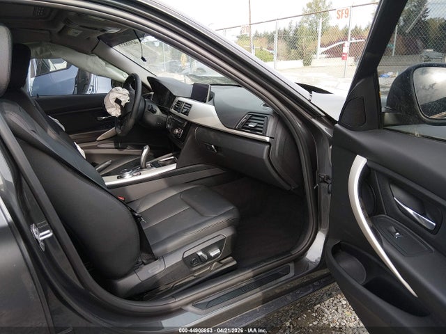44908853 :رقم المزاد ، WBA8A3C50JA487072 vin ، 2018 Bmw 320i Xdrive مزاد بيع