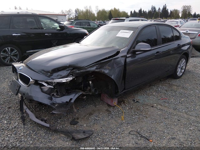 44908853 :رقم المزاد ، WBA8A3C50JA487072 vin ، 2018 Bmw 320i Xdrive مزاد بيع