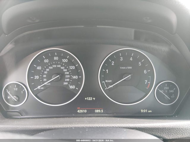 44908853 :رقم المزاد ، WBA8A3C50JA487072 vin ، 2018 Bmw 320i Xdrive مزاد بيع