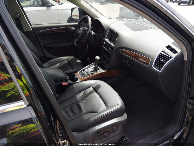 2010 Audi Q5 3.2 Premium მანქანა იყიდება აუქციონზე, vin: WA1LKAFP8AA076587, აუქციონის ნომერი: 44908858