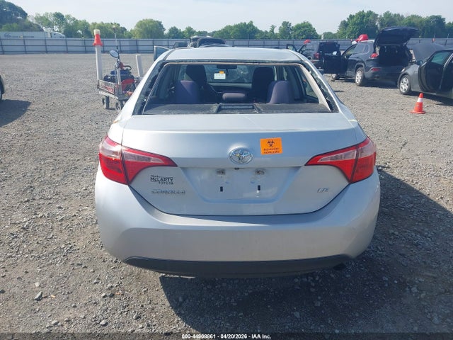 44908861 :رقم المزاد ، 5YFBURHE1JP831449 vin ، 2018 Toyota Corolla Le مزاد بيع
