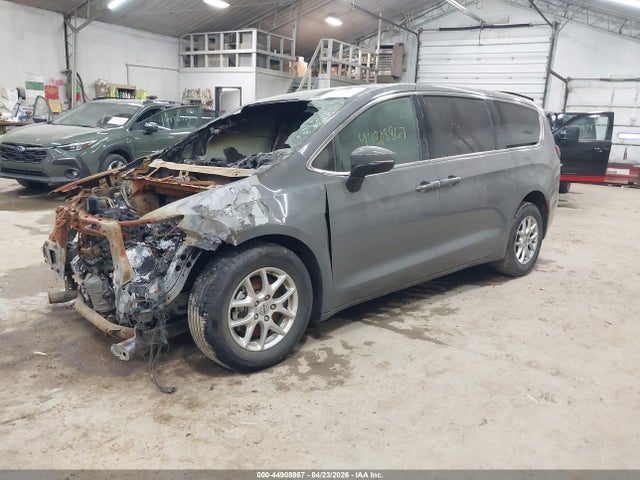 Продажа на аукционе авто 2023 Chrysler Pacifica Touring L, vin: 2C4RC1BG8PR613854, номер лота: 44908867