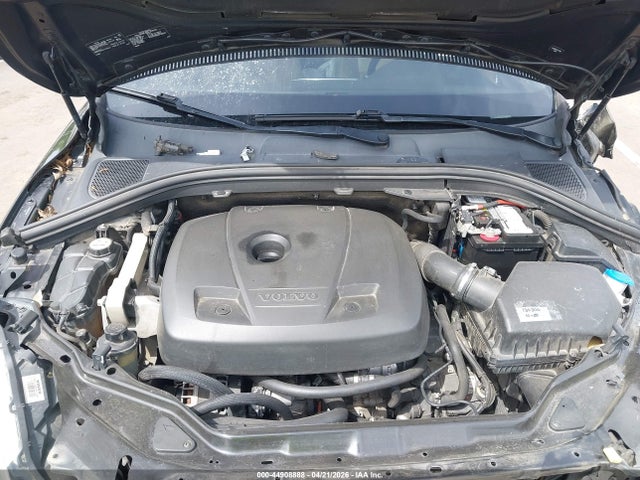44908888 :رقم المزاد ، YV440MDKXF2741495 vin ، 2015 Volvo Xc60 T5 Premier مزاد بيع