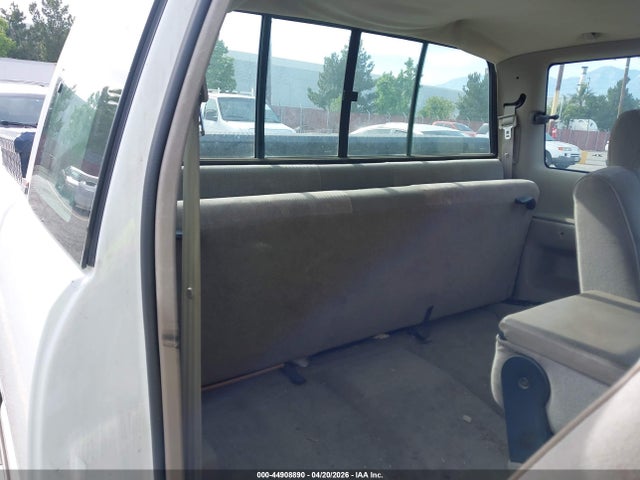 1996 Dodge Ram 2500 მანქანა იყიდება აუქციონზე, vin: 1B7KC23WXTJ176208, აუქციონის ნომერი: 44908890