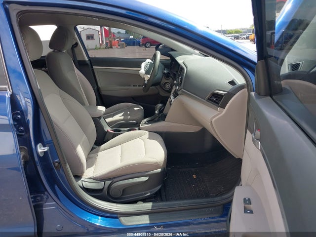 Продаж на аукціоні авто 2019 Hyundai Elantra Se, vin: 5NPD74LFXKH482955, номер лоту: 44908910