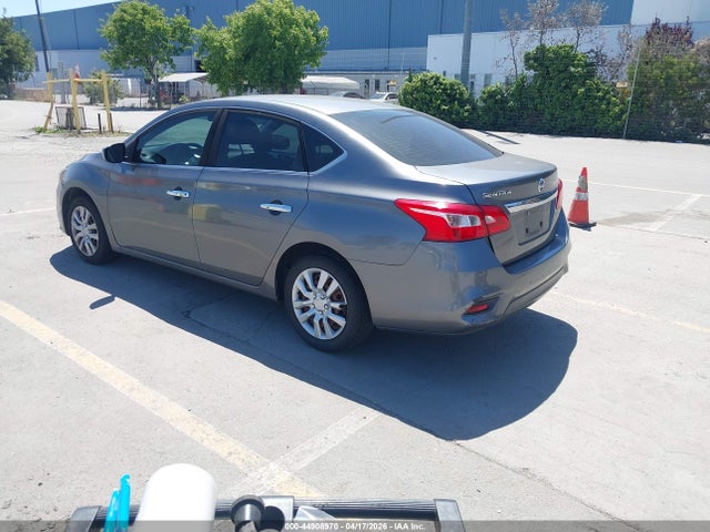 44908970 :رقم المزاد ، 3N1AB7AP0JY276935 vin ، 2018 Nissan Sentra S مزاد بيع