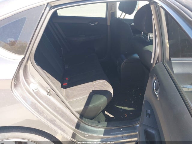 44908970 :رقم المزاد ، 3N1AB7AP0JY276935 vin ، 2018 Nissan Sentra S مزاد بيع