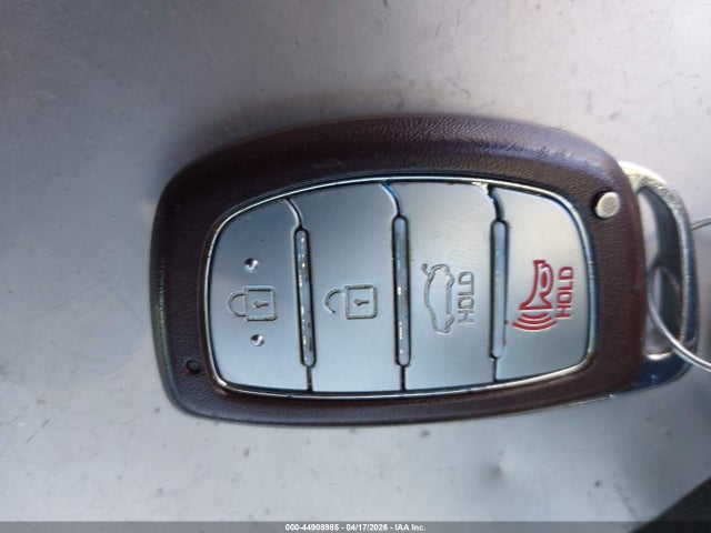 Hyundai Sonata Hybrid Limited 2017 KMHE34L16HA043882 Image 11