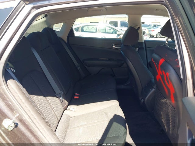 5XXGT4L30KG275470 KIA Optima Lx