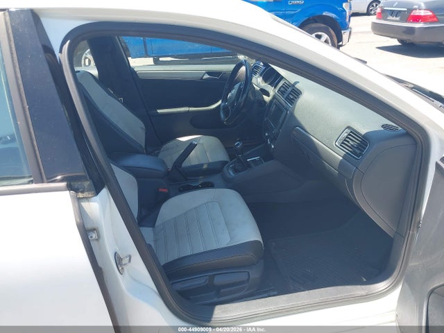 Продажа на аукционе авто 2016 Volkswagen Jetta 1.8t Sport, vin: 3VWB17AJ0GM263504, номер лота: 44909009