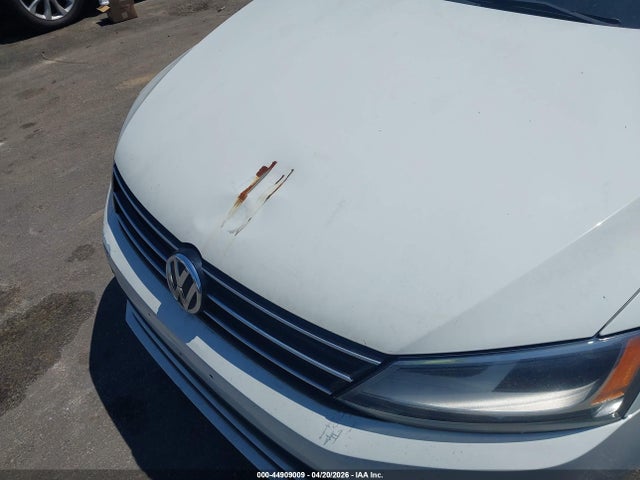 Продажа на аукционе авто 2016 Volkswagen Jetta 1.8t Sport, vin: 3VWB17AJ0GM263504, номер лота: 44909009