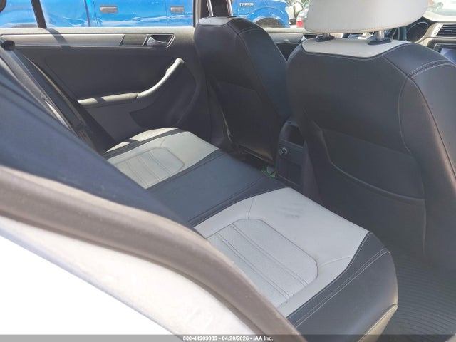 Продажа на аукционе авто 2016 Volkswagen Jetta 1.8t Sport, vin: 3VWB17AJ0GM263504, номер лота: 44909009