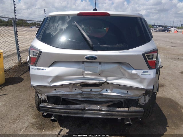 1FMCU0G93HUA83736 Ford ESCAPE SE