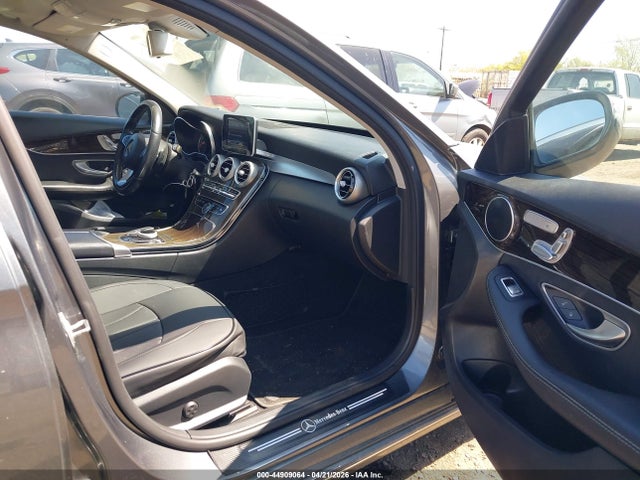 Aukcja sprzedaży 2017 Mercedes-benz C 300 4matic, vin: 55SWF4KB3HU226656, numer aukcji: 44909064