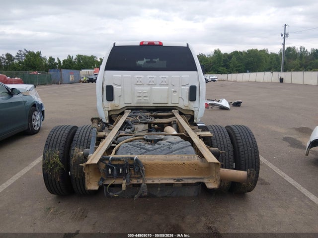 44909070 :رقم المزاد ، 1GD42TCY6KF139768 vin ، 2019 Gmc Sierra 3500hd Chassis مزاد بيع