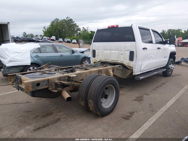 44909070 :رقم المزاد ، 1GD42TCY6KF139768 vin ، 2019 Gmc Sierra 3500hd Chassis مزاد بيع