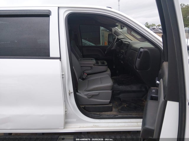 44909070 :رقم المزاد ، 1GD42TCY6KF139768 vin ، 2019 Gmc Sierra 3500hd Chassis مزاد بيع