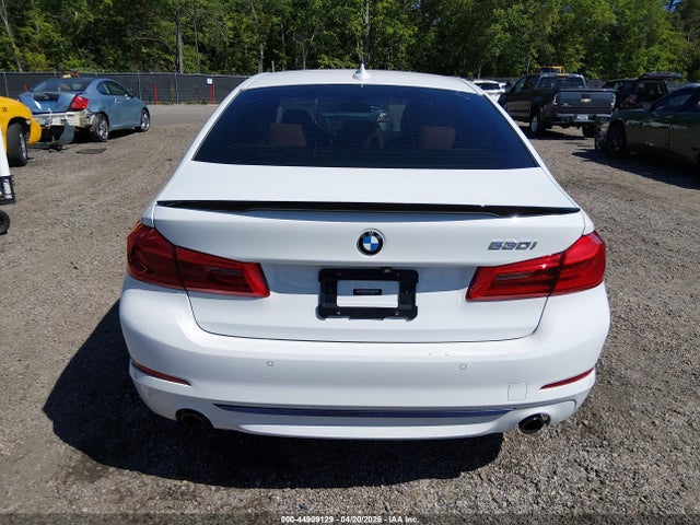 2018 Bmw 530i მანქანა იყიდება აუქციონზე, vin: WBAJA5C51JWA35909, აუქციონის ნომერი: 44909129