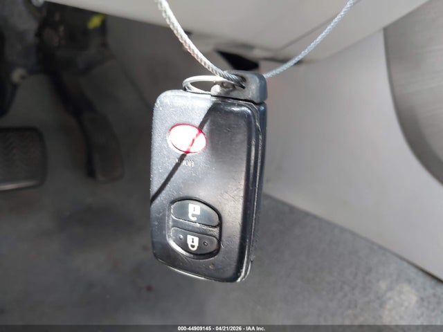 2011 Toyota Rav4 Limited მანქანა იყიდება აუქციონზე, vin: 2T3YF4DV8BW071590, აუქციონის ნომერი: 44909145