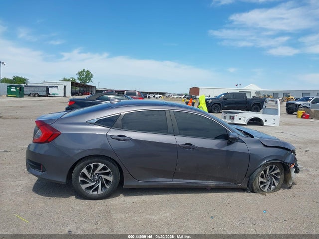 44909146 :رقم المزاد ، 2HGFC2F74JH502901 vin ، 2018 Honda Civic Ex مزاد بيع