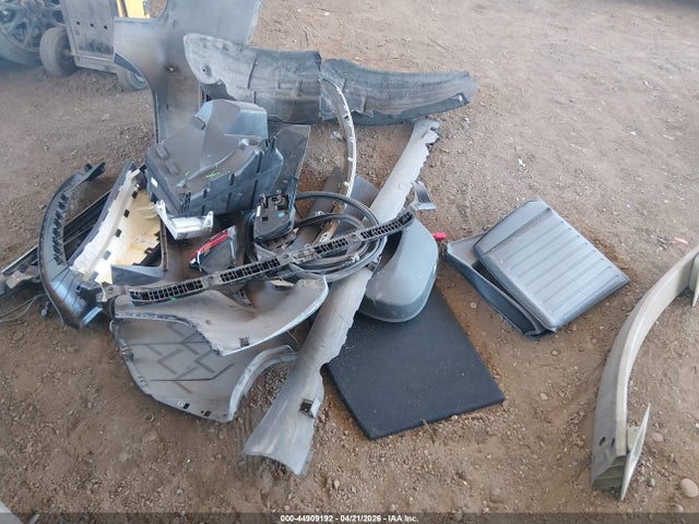 44909192 :رقم المزاد ، 5YJ3E1EBXJF119403 vin ، 2018 Tesla Model 3 Long Range/performance مزاد بيع
