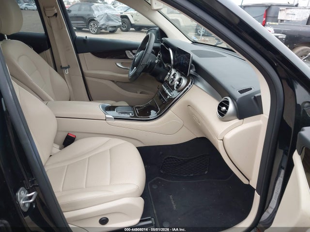 Продажа на аукционе авто 2020 Mercedes-benz Glc 300, vin: WDC0G8DB4LF729801, номер лота: 44909214