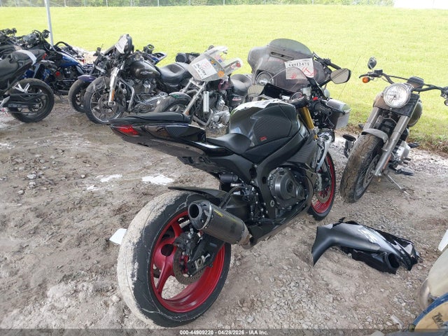 Suzuki GSX-R750 2026 JS1GR7MA8T7100255 Image 4