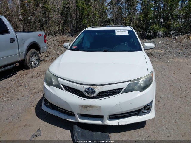 Aukcja sprzedaży 2014 Toyota Camry Se, vin: 4T1BF1FKXEU809863, numer aukcji: 44909228