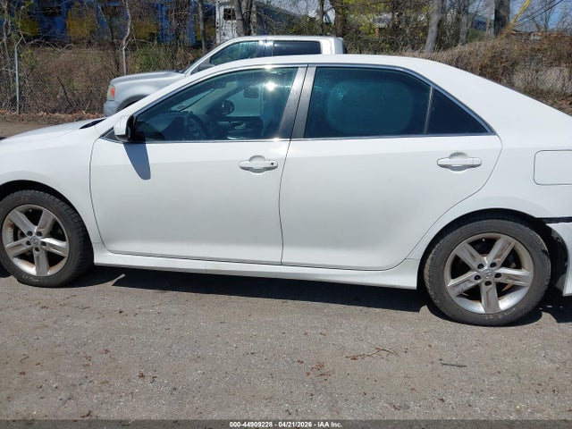 Aukcja sprzedaży 2014 Toyota Camry Se, vin: 4T1BF1FKXEU809863, numer aukcji: 44909228