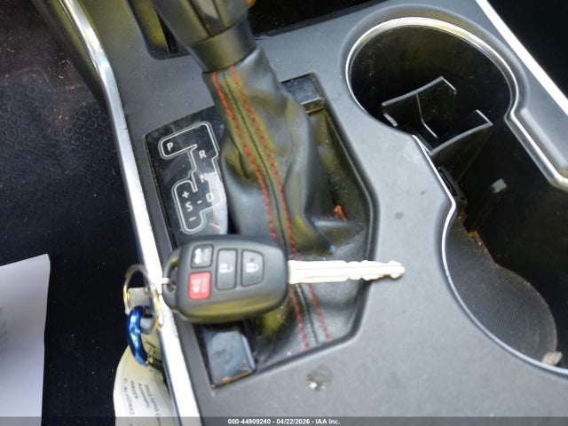 4T1BF1FK2FU001945 Toyota CAMRY SE