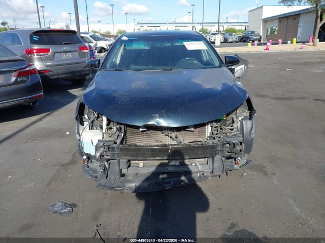 4T1BF1FK2FU001945 Toyota CAMRY SE
